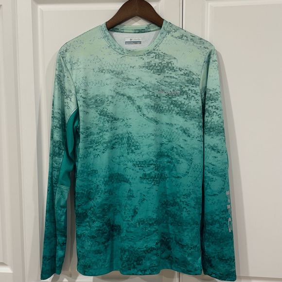Columbia Other - Columbia PFG Teal/Green Camouflage Shirt